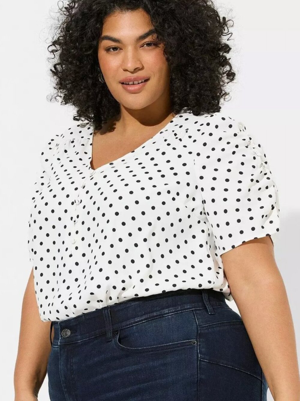 TORRID 1 Plus Size Harper Georgette V-Neck Ruched Sleeve Blouse White Polka Dot